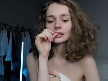webcam girl mxxnsxsul live cam image #2248902