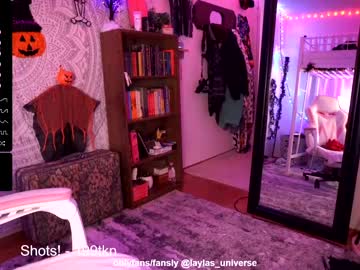 webcam girl laylas_universe live cam image #5511514