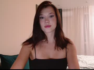 webcam girl bitter_moon live cam image #5841472