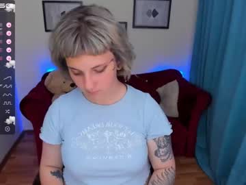 webcam girl yolandi_toit live cam image #2360190