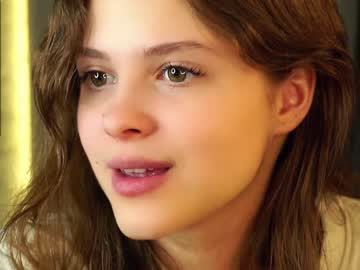webcam girl a_whole_eternity live cam image #6963502