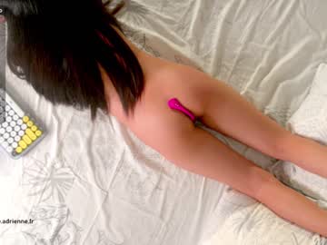 webcam girl belle_adrienne live cam image #2140419