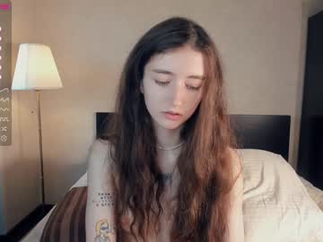 webcam girl llkadream live cam image #4985794