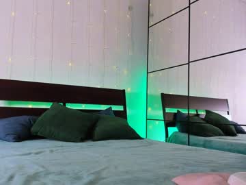 webcam girl emmi_rosee live cam image #5383734