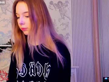 webcam girl lill_alice live cam image #3495747