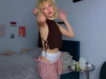 webcam girl hunter_eyess live cam image #7109942