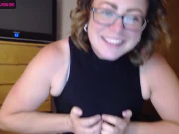 webcam girl ffl1233 live cam image #4737093