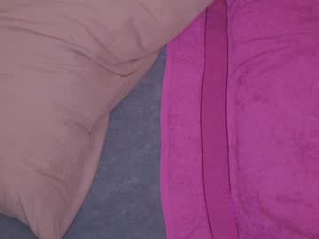 webcam girl aveksmr live cam image #1037118