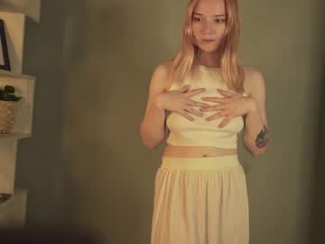 webcam girl anna_breach live cam image #4804170