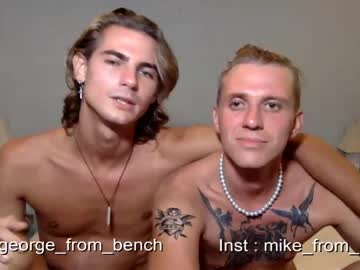 webcam man guys_from_the_bench live cam image #3350445