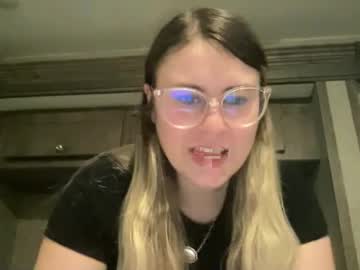 webcam girl alexisdanielxo live cam image #7115480