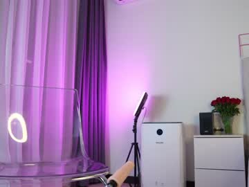 webcam girl kissing33 live cam image #6743055