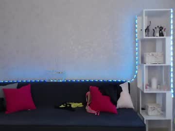 webcam girl ellyloy live cam image #3091492