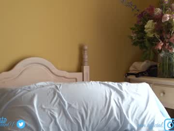 webcam girl layanaqueen live cam image #3810458