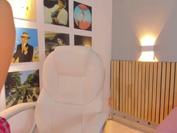 webcam girl little_effy18 live cam image #6342966