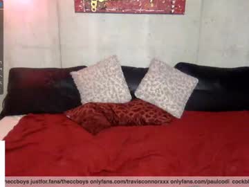 webcam man travisconnor86 live cam image #4622518