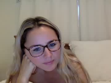 webcam girl southernbellebrook live cam image #3038107