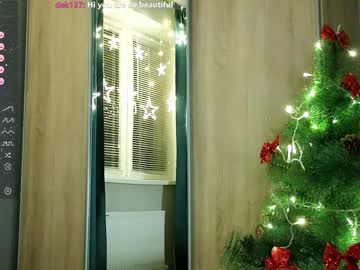 webcam girl small_blondee live cam image #6012139