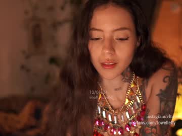 webcam girl effylowell_ live cam image #6164334