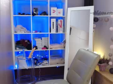webcam girl taralanes live cam image #489659