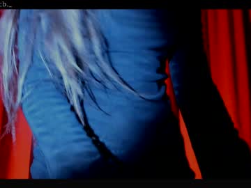 webcam girl emilybatee live cam image #4940652