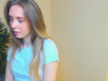 webcam girl katrin_tangerine live cam image #6747987