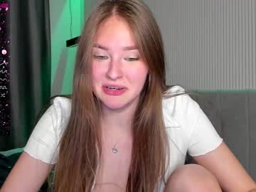 webcam girl b_r_i_g_h_tt live cam image #2871142