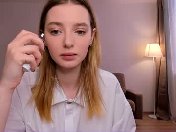 webcam girl olli_ver live cam image #3193241