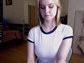 webcam girl lovely_kisses live cam image #2653956