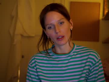 webcam girl ellaa91 live cam image #3319088