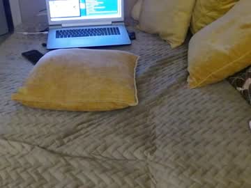webcam girl juicy_peach88 live cam image #3775207