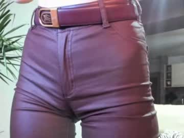 webcam girl sofiaandwonderland live cam image #2765984