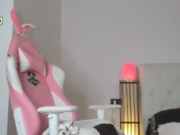 webcam girl therealbonnieclydex live cam image #1360001