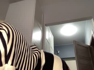 webcam girl angel_from_sky live cam image #4230301
