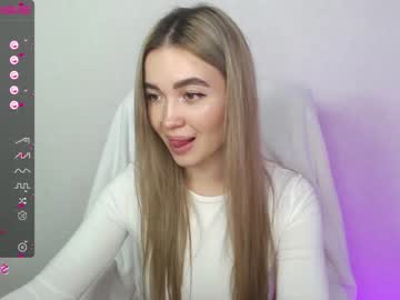 webcam girl yourvirusqueen_ live cam image #2302147
