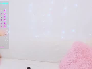 webcam girl emmika_ live cam image #358876