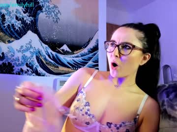webcam girl littlee33 live cam image #1753991