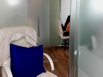 webcam girl anyarayne live cam image #6679182
