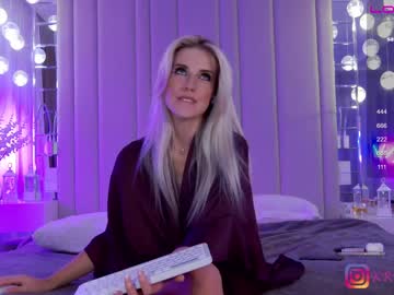 webcam girl krissone live cam image #3148088