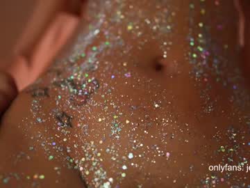 webcam girl therealbonnieclydex live cam image #6170743