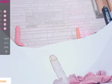 webcam girl loveer__alisa live cam image #2404190
