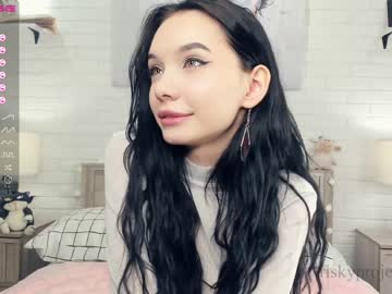webcam girl riskyproject live cam image #5019955