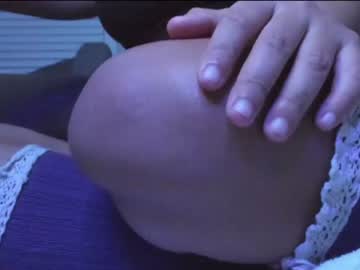 webcam girl lilbeccaxo live cam image #4701601