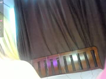 webcam girl leiya_li live cam image #3657587