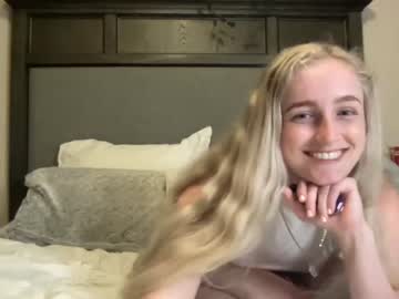 webcam girl peachezzs live cam image #2108934
