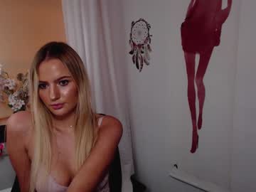 webcam girl shy_zorii live cam image #1665375