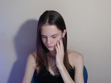webcam girl girl_tulip live cam image #6800