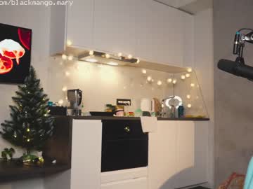 webcam girl blackmango_mary live cam image #1078895