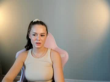 webcam girl brittcubitt live cam image #6445230