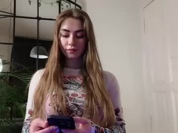 webcam girl strawberryjamx live cam image #6098214